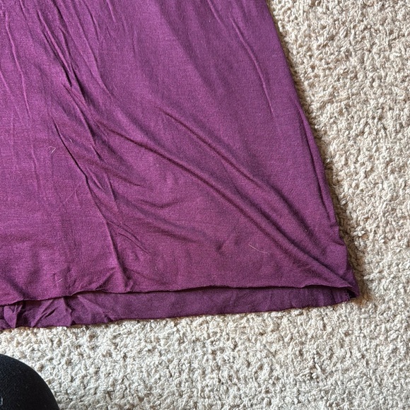 PINK Victoria's Secret Deep Purple V-Neck Tee - Picture 4 of 6